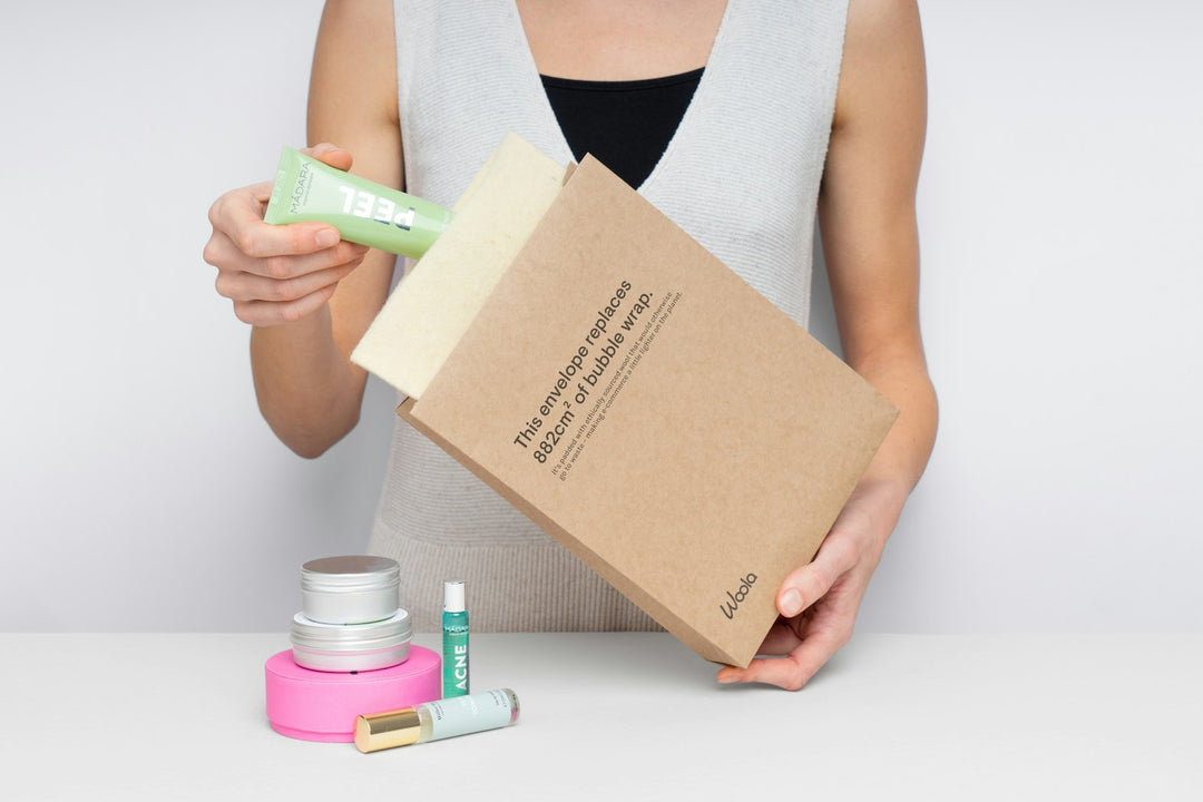 EP-COL-SHIPPING Packing a skincare order